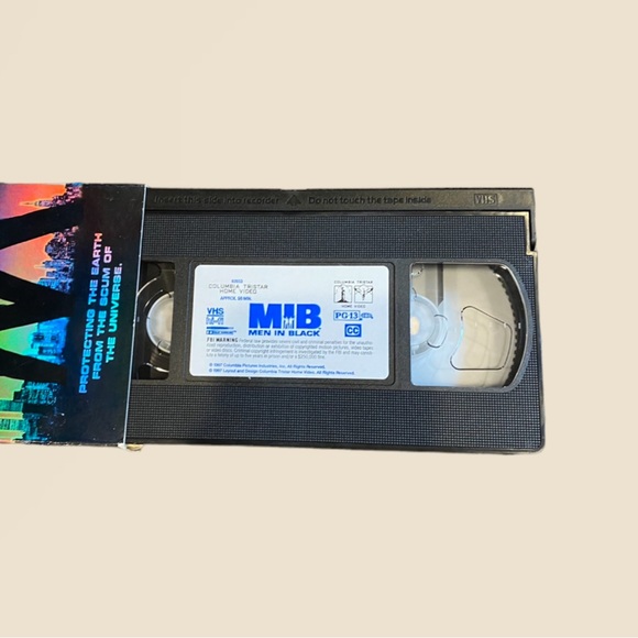 Men In Black: MIB (VHS, 1997) Movie - With Will Smith - Picture 3 of 3